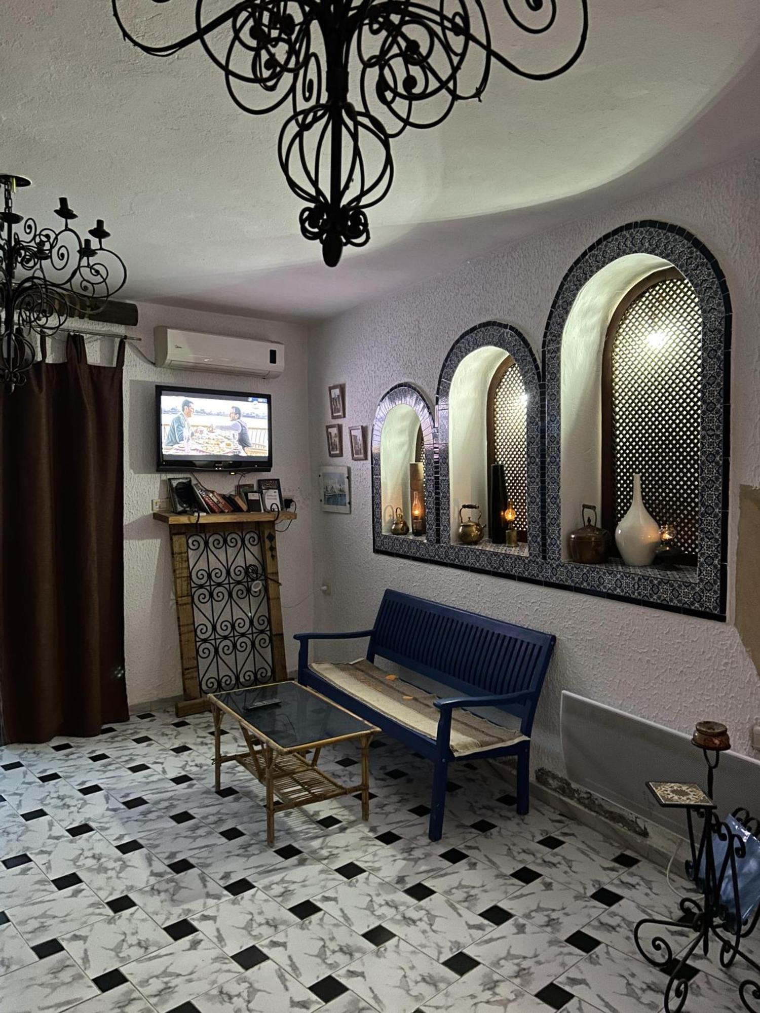 Отель L'Artisan Harqalah Экстерьер фото